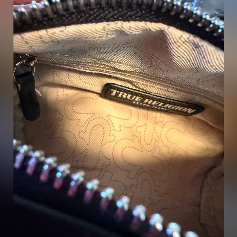 True Religion NWT Black Crossbody Silver Details Denim Strap & Earrings (P132) - Picture 14 of 15